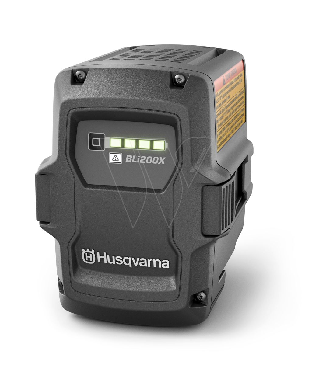 Husqvarna 530ipt5 battery hacksaw action