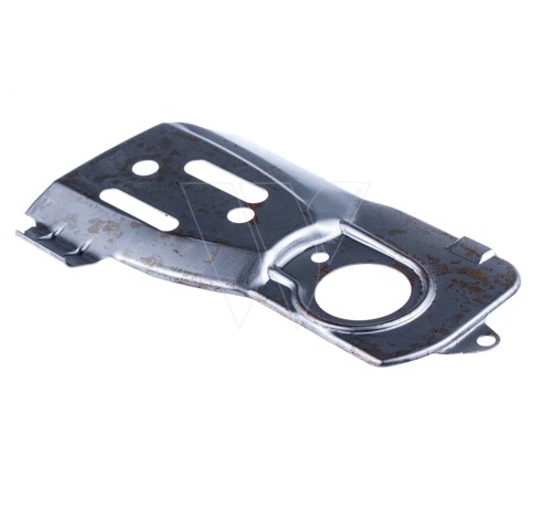 Oil pump protection plate