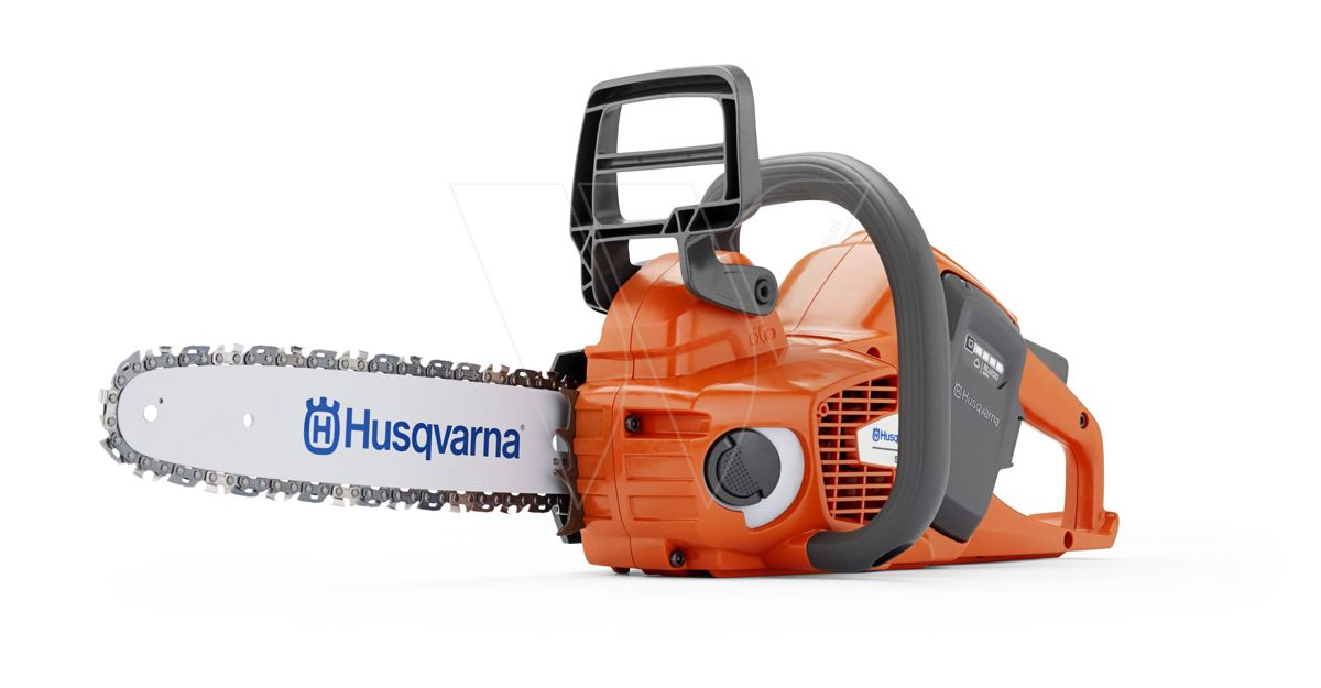 Husqvarna 535ixp accu chainsaw action